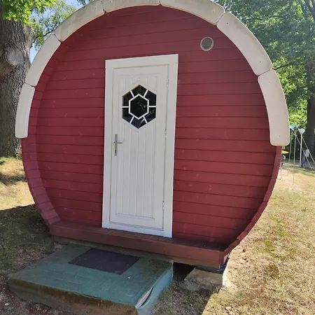 Tinyhouse Comet Am See, An Der Mecklenburger Seenplatte Camping