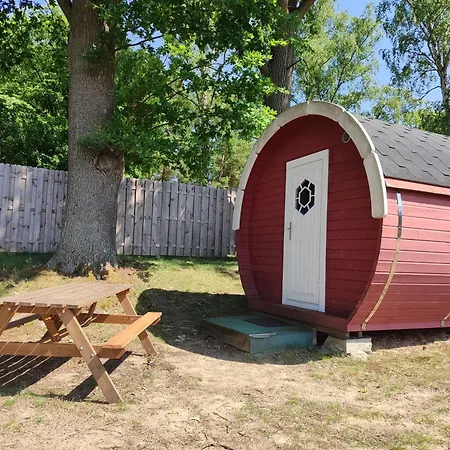 Tinyhouse Comet Am See, An Der Mecklenburger Seenplatte Kemp