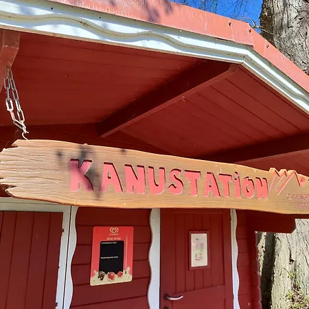 Tinyhouse Comet Am See, An Der Mecklenburger Seenplatte Kemp *