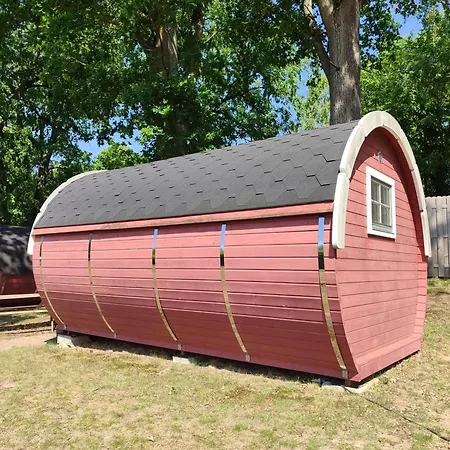 Tinyhouse Comet Am See, An Der Mecklenburger Seenplatte *