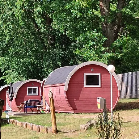 캠프장 Tinyhouse Comet Am See, An Der Mecklenburger Seenplatte *