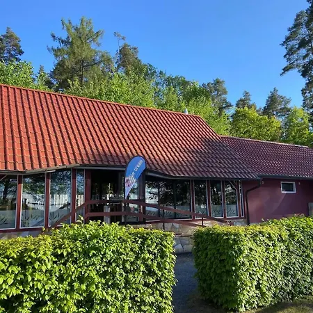 Tinyhouse Comet Am See, An Der Mecklenburger Seenplatte Campingplatz Fürstenberg-Havel
